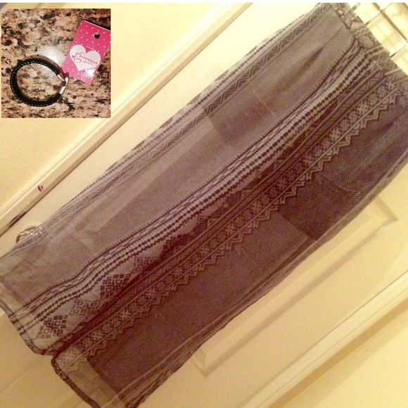 Sheer loose pants😀👍 NEVER BEEN USED :)