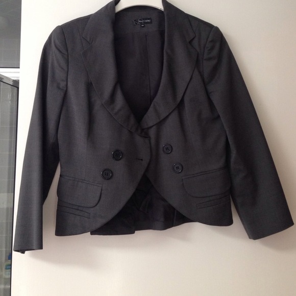 Gray short jacket - Picture 1 of 2