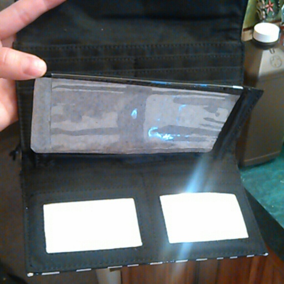 Wallet - Picture 3 of 3
