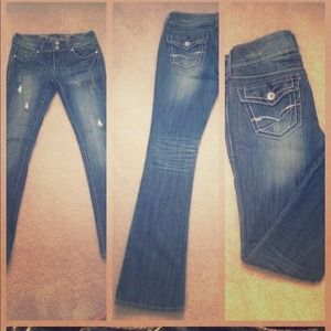 Refuge Boot Cut Jeans 👖❤️