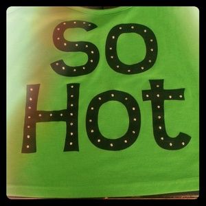 2 super cute crop tanks S/M