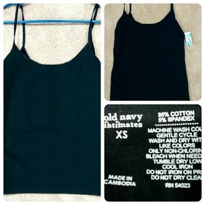 **SOLD**NWT Black Cami Tank Top