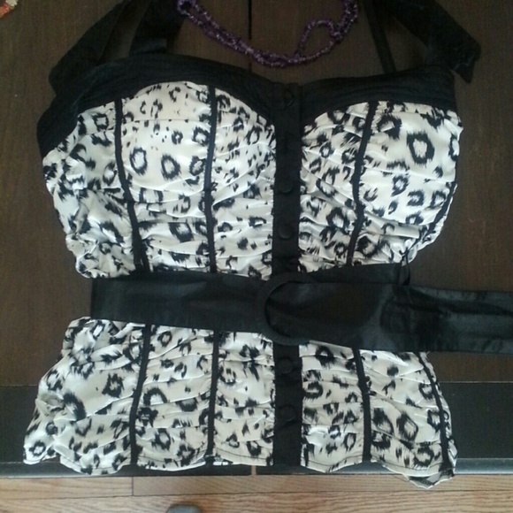Sexy black/white leopard print corset style halter