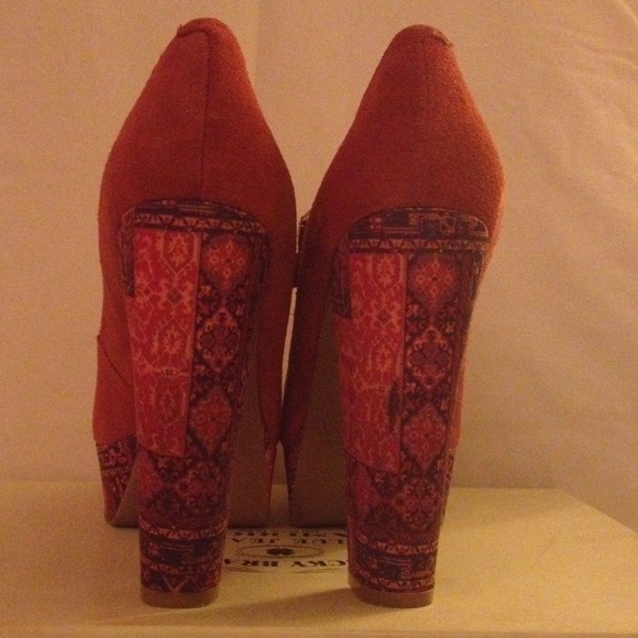 Lucky Brand block heels. ***make an offer*** - Picture 2 of 2