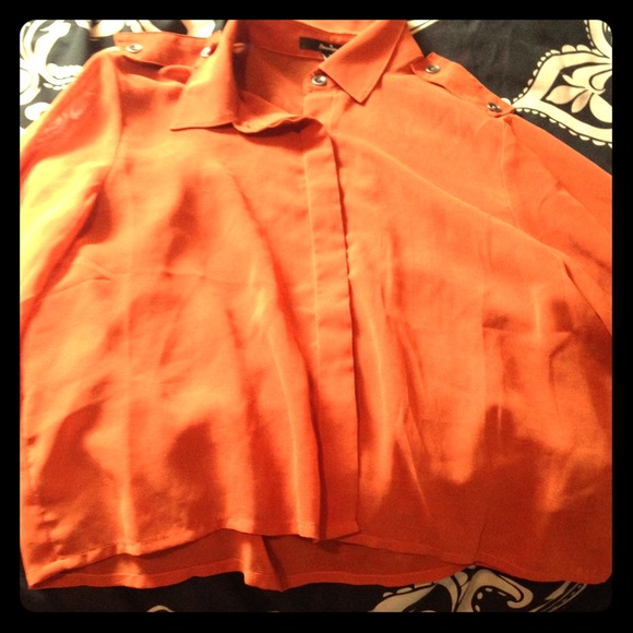 Burnt orange long sleeve crop top