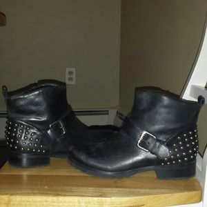 GUESS studded black boots