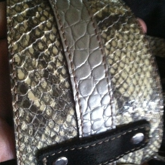 Guess; Black and snake skin like purse - Picture 3 of 3