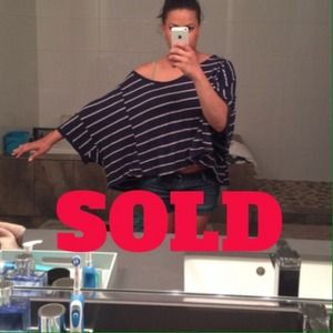 One size Brandy Melville navy stripes top