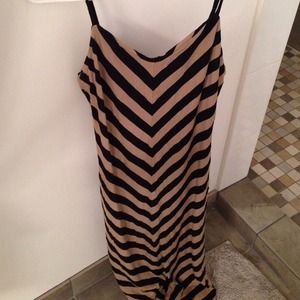 Chevron print maxi dress