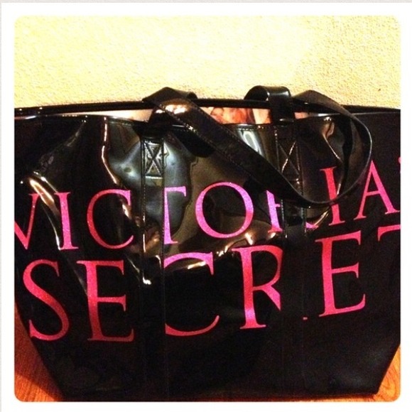 Black Victoria's Secret bag