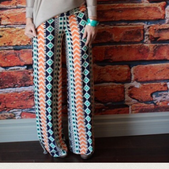 Soft print pallazzo pant.