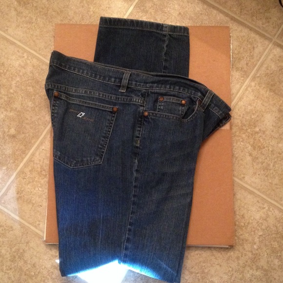 DKNY Jeans