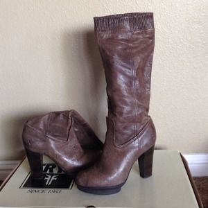 REDUCED PRICE Frye mimi scrunch boots