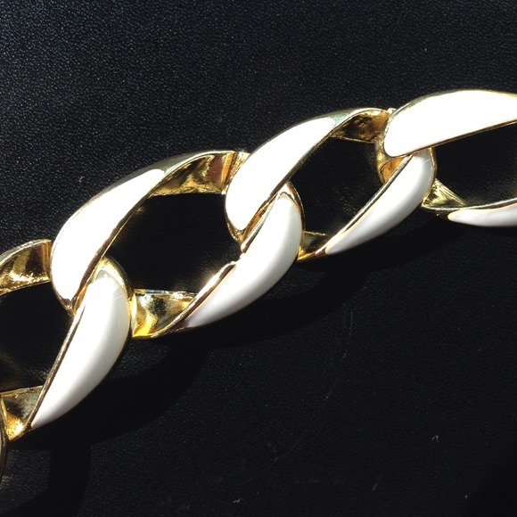 🎉HP🎊White & Gold Chain Necklace NWOT - Picture 2 of 4