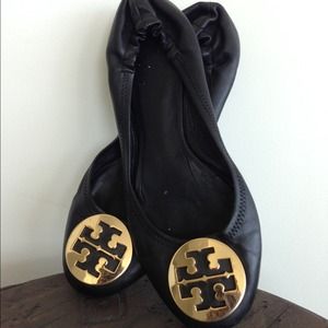 Tory Burch "Reva" classic leather ballet flats.