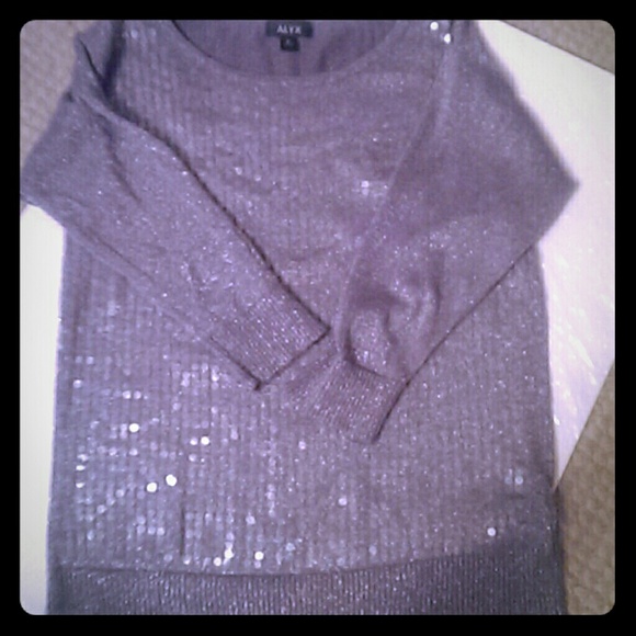 Silver sequined 3/4 sleeve sweater