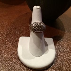 PRiCE REDUCED Effy sterling silver & diamond ring