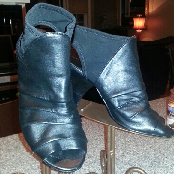 Walk all day in them with comfort *worn with care*