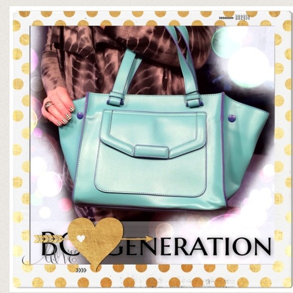 BCBG generation satchel
