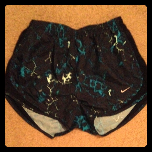 Dri-Fit Nike Shorts and floral crop top