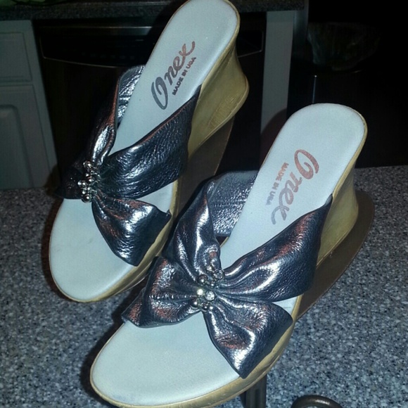 Comfortable and feels like slippers