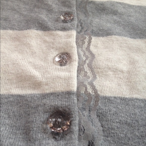 sale! { HP } the perfect cardigan. - Picture 2 of 2