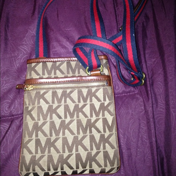 Damage MK crossbody