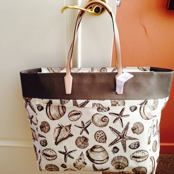 SOLD on TraDesyCOACH NEW W/TAG RESORT LG TOTE SHEL
