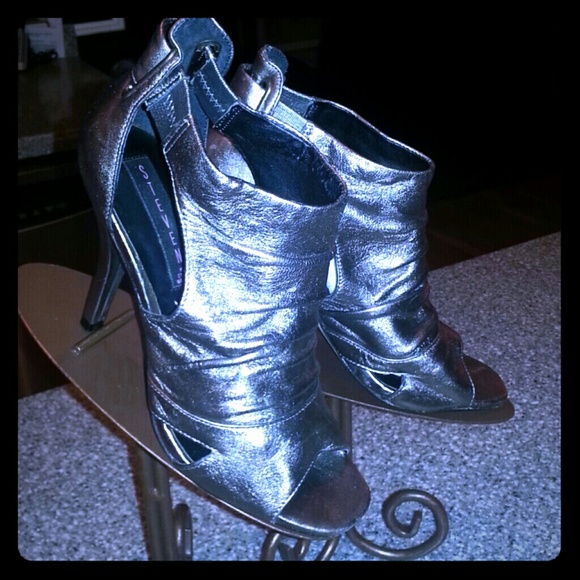 Great with shorts or jeans!