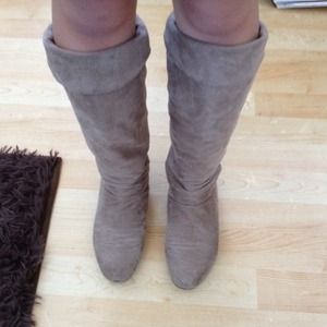 Tan Suede Boots 👢
