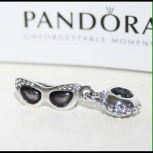 😎MUST GO😎 PANDORA Diva Sunglasses Charm