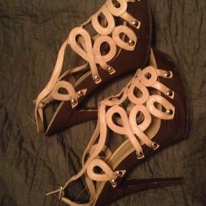 Jessica Simpson Sz 11 heels nude