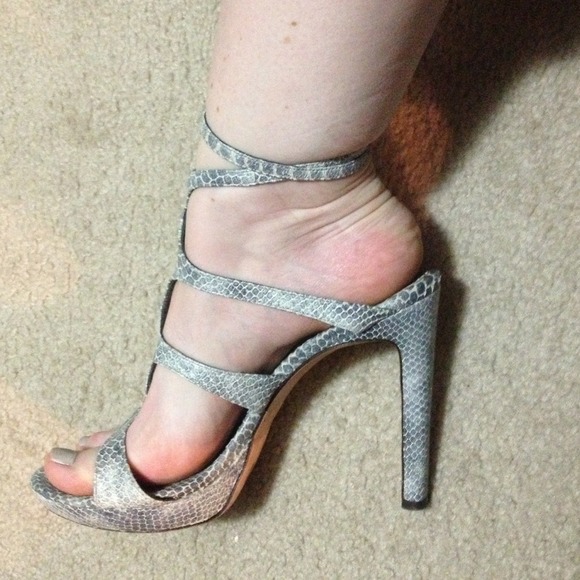 Preowned BCBG Gray Python Sandals - Picture 2 of 4