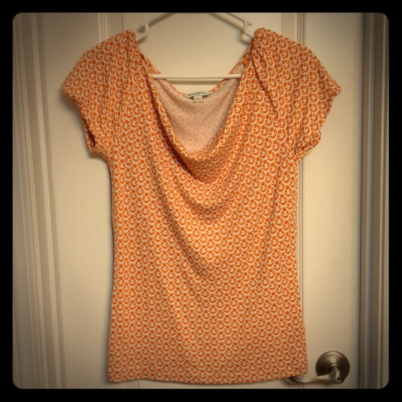 ⛔Sold⛔Banana Republic Orange print blouse top