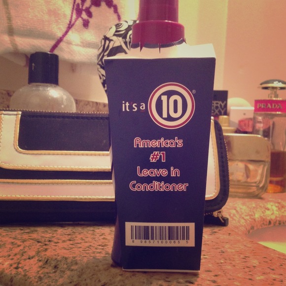 🚫🚫SOLD 🚫🚫It's a 10 leave in conditioner