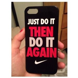 Nike iPhone 5s hard case cover