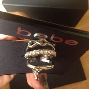 Super cute midi rings