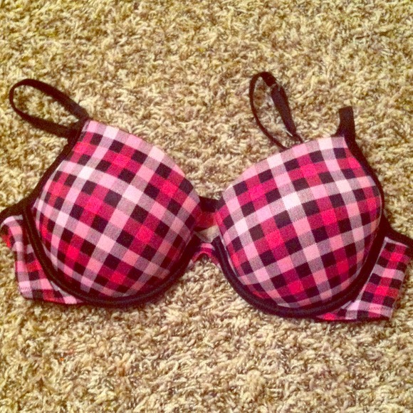 VS pink bra!