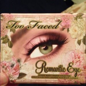 TooFaced Romantic Eye Palette