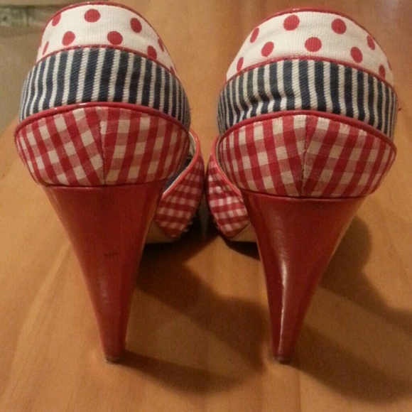 *SOLD* - Picture 3 of 4