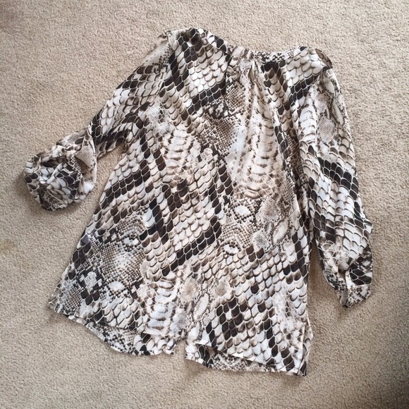 shiloh 770 python button down top - Picture 4 of 4