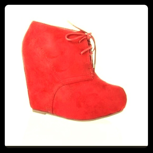 Red wedges