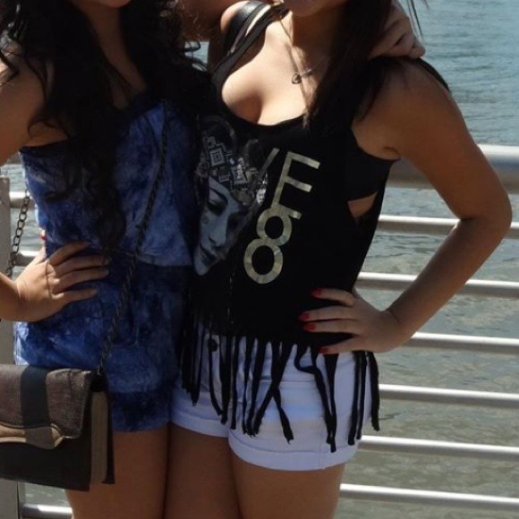 BLACK FRINGED TOP