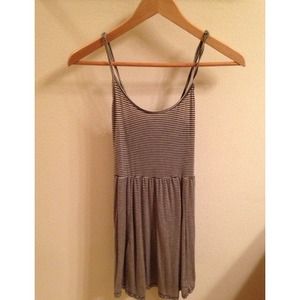 BRANDY MELVILLE NORA dress