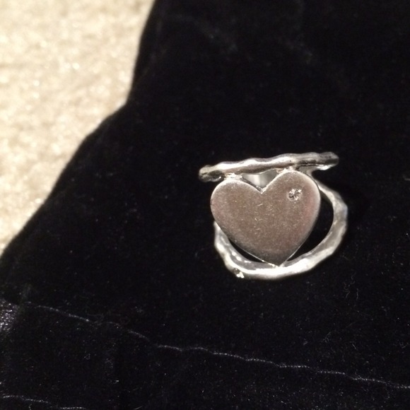 ❌SOLD IN BUNDLE❌ JewelMint Silver Heart Ring