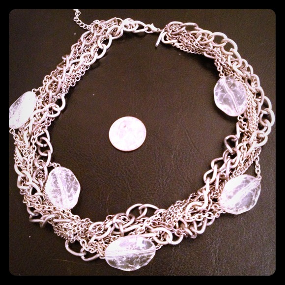 Chunky silver tone crystal TRACI LYNN necklace!!