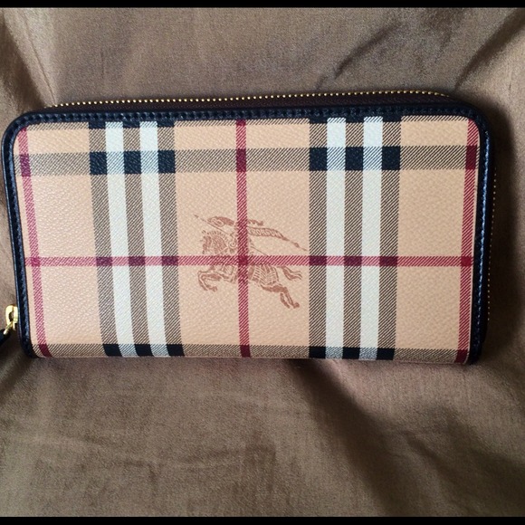 Burberry 'Haymarket Check' Zip Around Wallet NEW - Picture 2 of 4