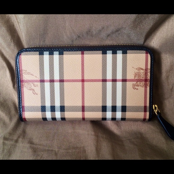 Burberry 'Haymarket Check' Zip Around Wallet NEW - Picture 3 of 4