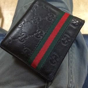 Gucci wallet (authentic)