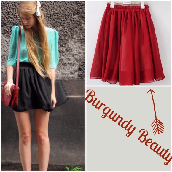 Chiffon skirt & red necklace bundle